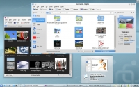 KDE desktop. Klik voor een vergroting